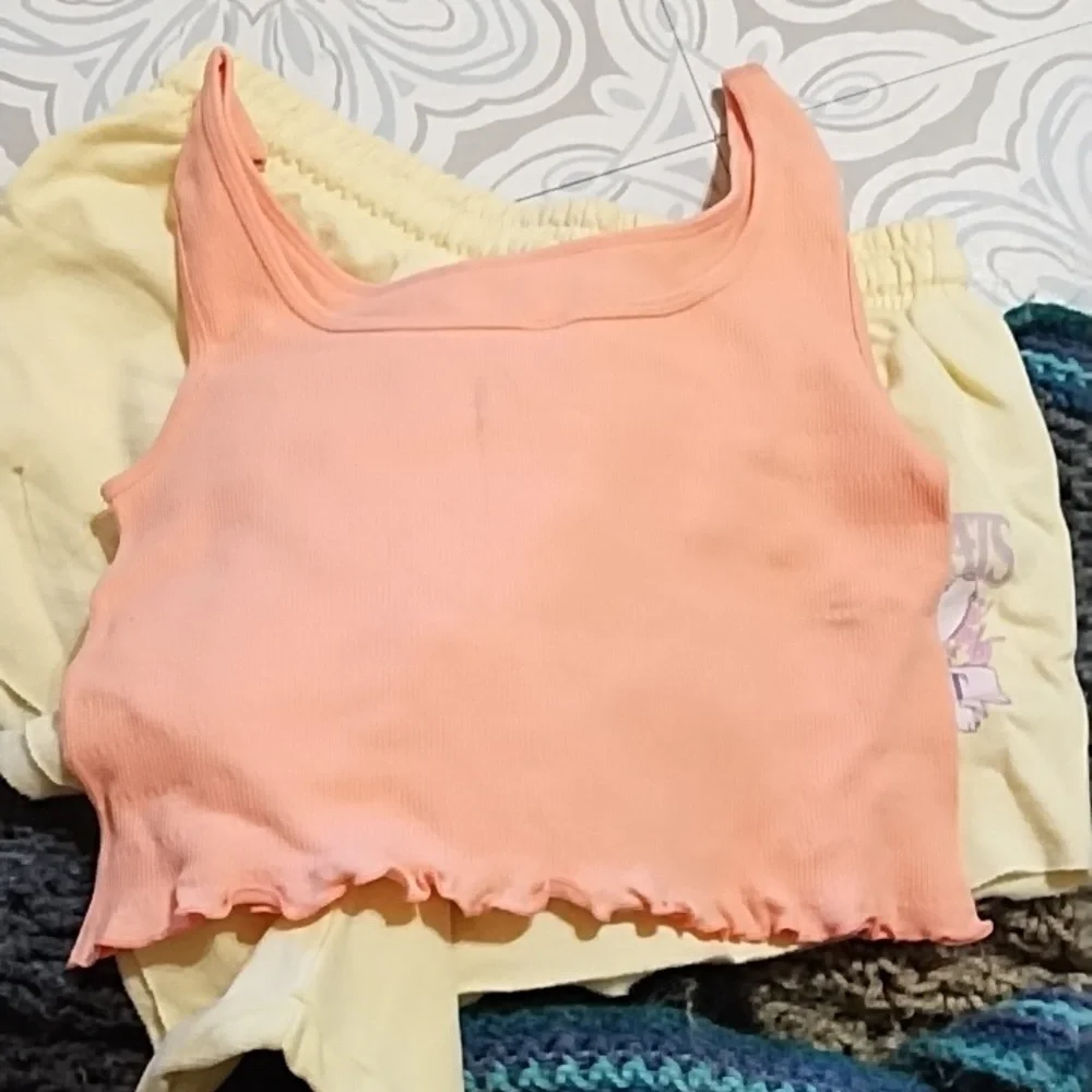 Disney Sleep Shorts And Peach Cream Crop Tank Top Apparel Set Sz Large - Picture 4 of 8